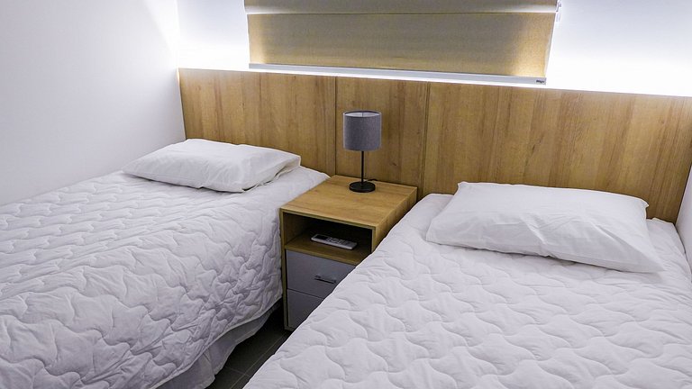 45B Apto Suite Queen + 2 Camas no Moov Smart Home