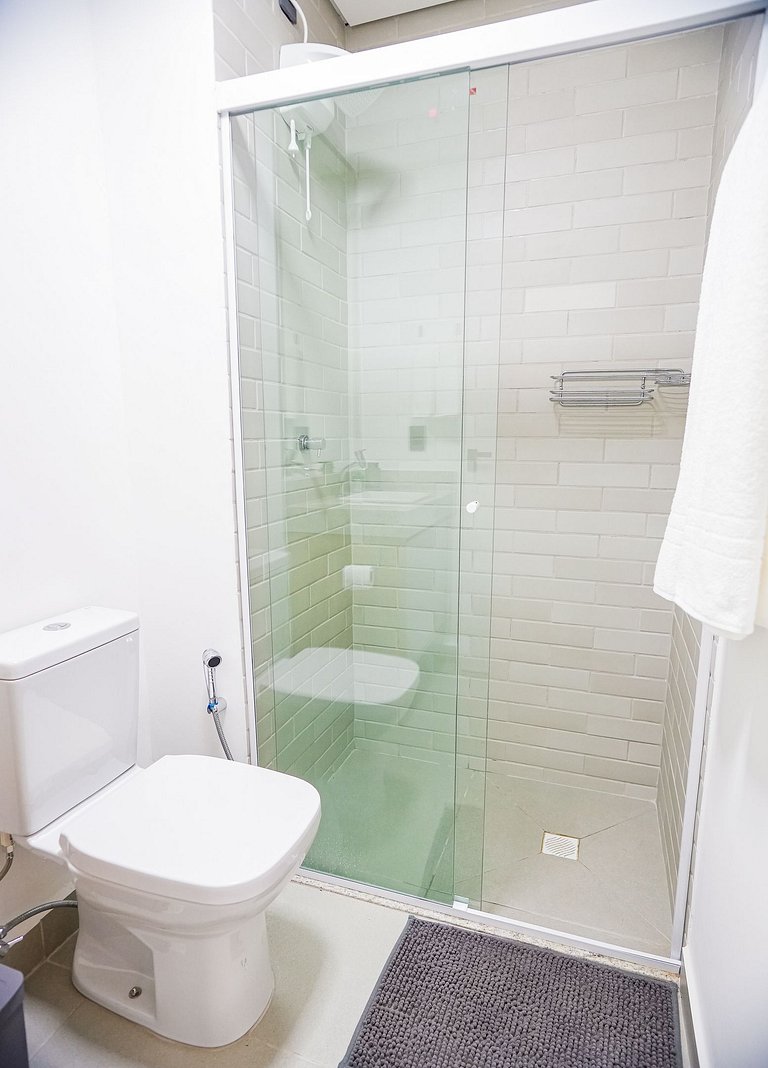 45B Apto Suite Queen + 2 Camas no Moov Smart Home