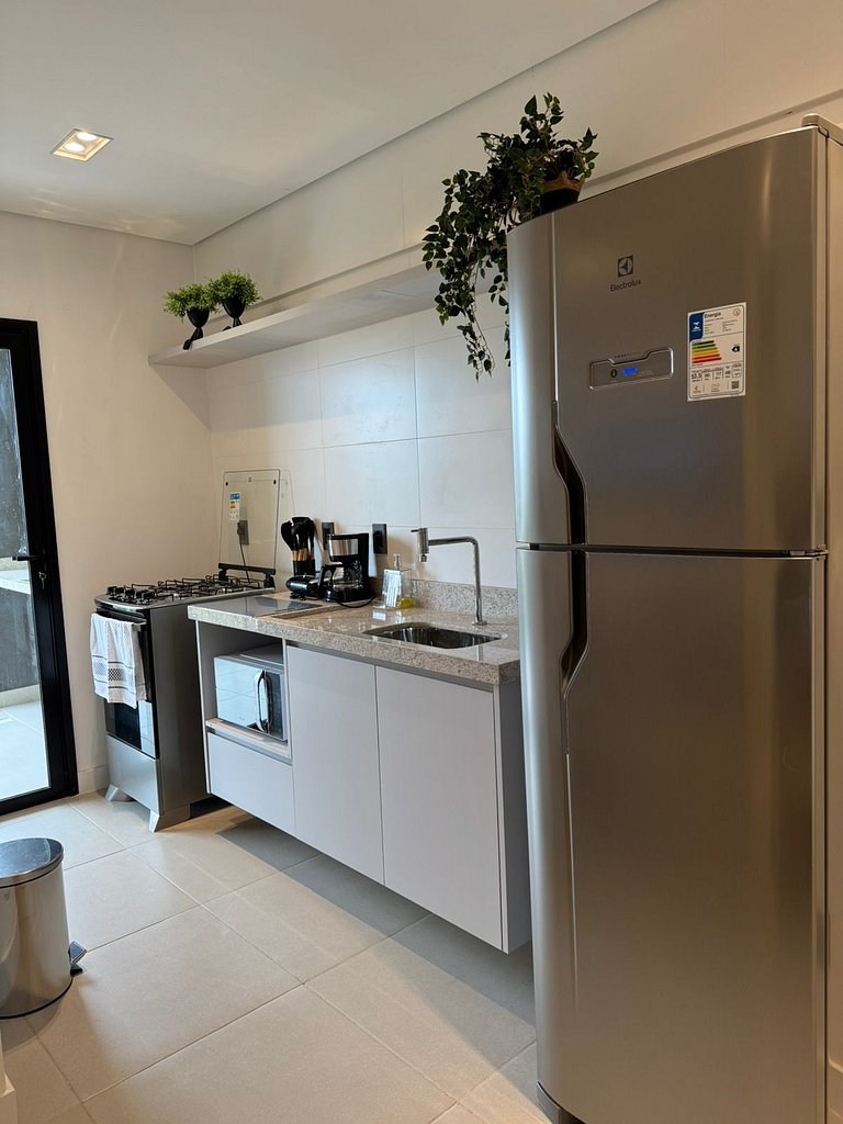 16B Apto Suite Queen + 2 Camas no Moov Smart Home