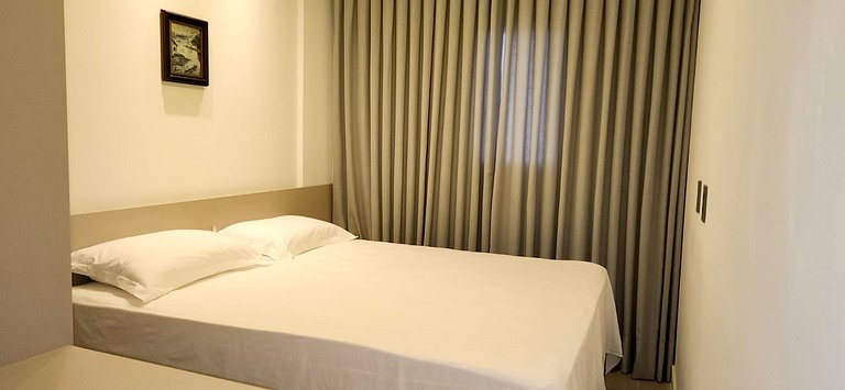 66B Apto executivo moderno, 2 mesas de trabalho