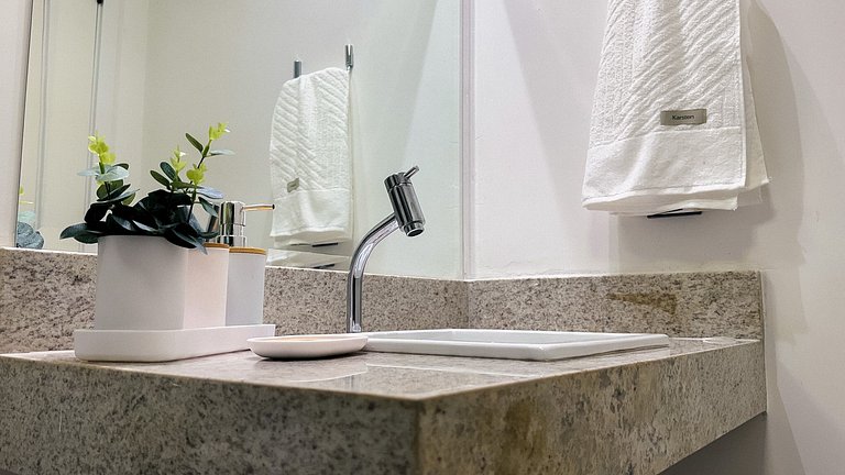32A Apto Luxuoso com Suite Queen - Moov Smart Home