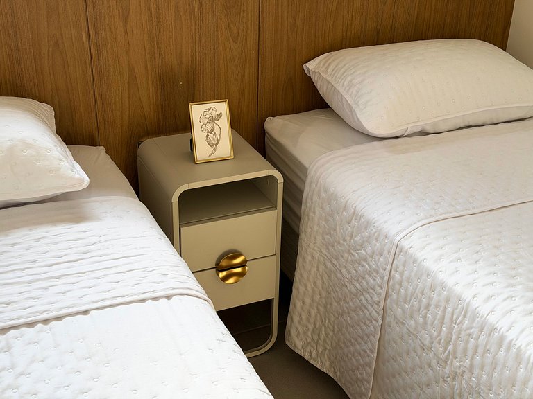 51A Apto Luxuoso Suite Cama Queen -Moov Smart Home