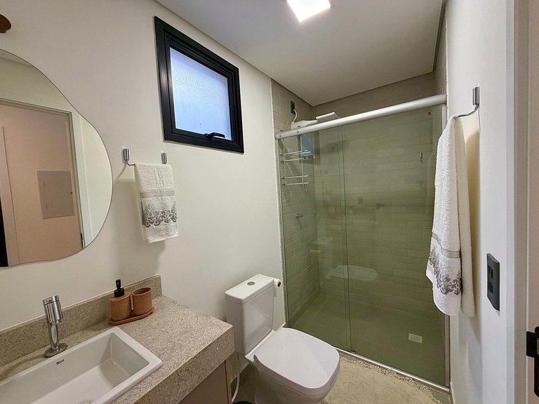 51A Apto Luxuoso Suite Cama Queen -Moov Smart Home
