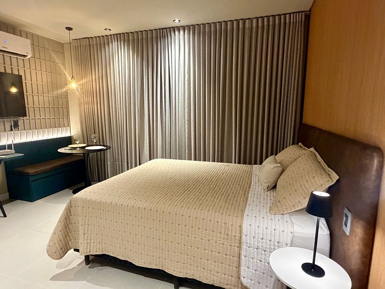 63A Studio luxo com decoração retrô - Moov Smart