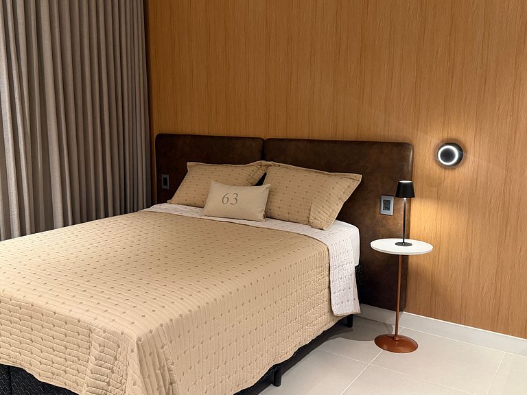 63A Studio luxo com decoração retrô - Moov Smart