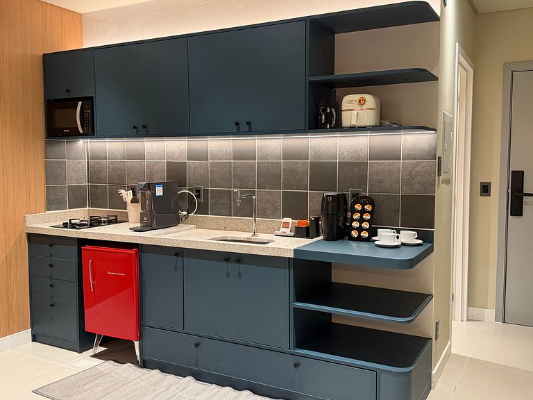 63A Studio luxo com decoração retrô - Moov Smart